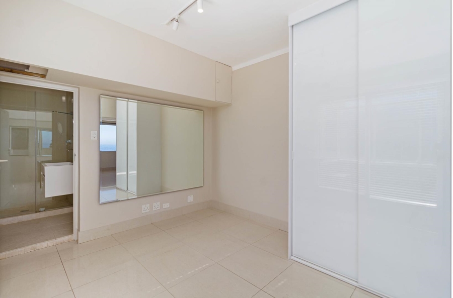 3 Bedroom Property for Sale in Sea Point Western Cape